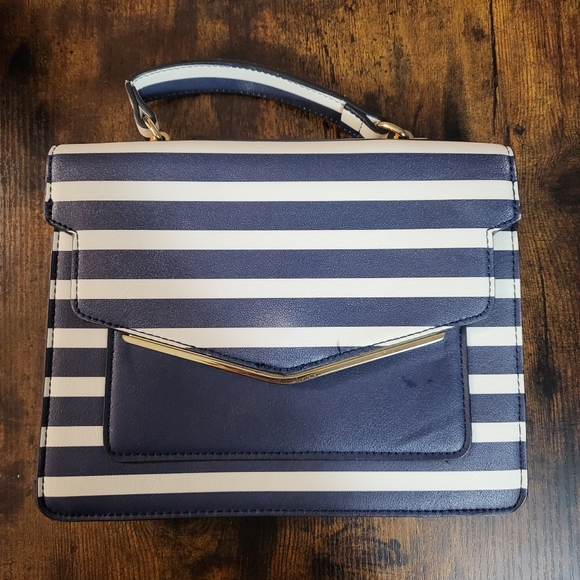 Call it Spring Bag - Picture 2 of 4